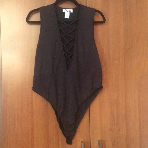 Black crisscross bodysuit - Picture 1 of 2